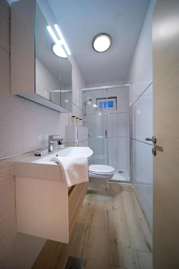 Apartments Arbis Lopar