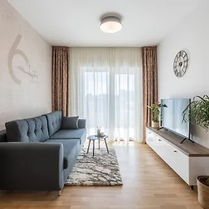 6 Islands - & Business - Free Garage Parking , Split Kroatien